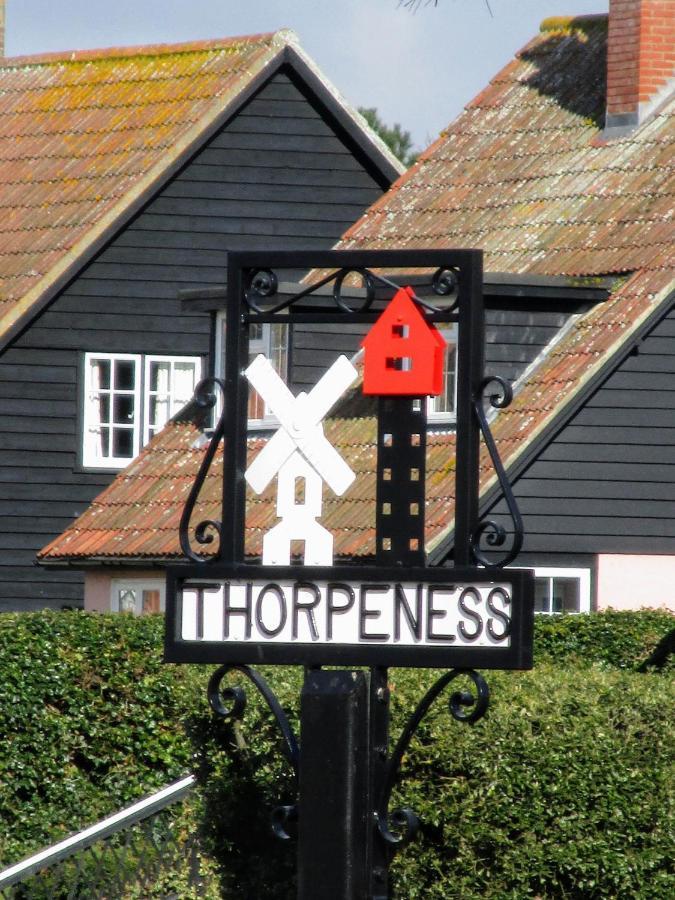 Regatta - A Lakeview Apartment In Thorpeness - Aldeburgh Coastal Cottages Exterior photo